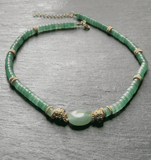 AVENTURINE CHOKER NECKLACE